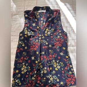 JustFab Woman’s Floral Top